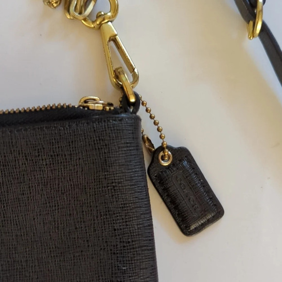 Coach Black Leather Casual Basic Crossbody Bag - Picture 3 of 10